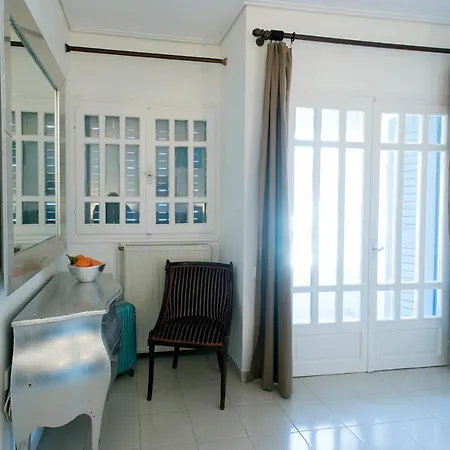 Met & Kas Corner Spacious House With Countryard Volos Exterior photo