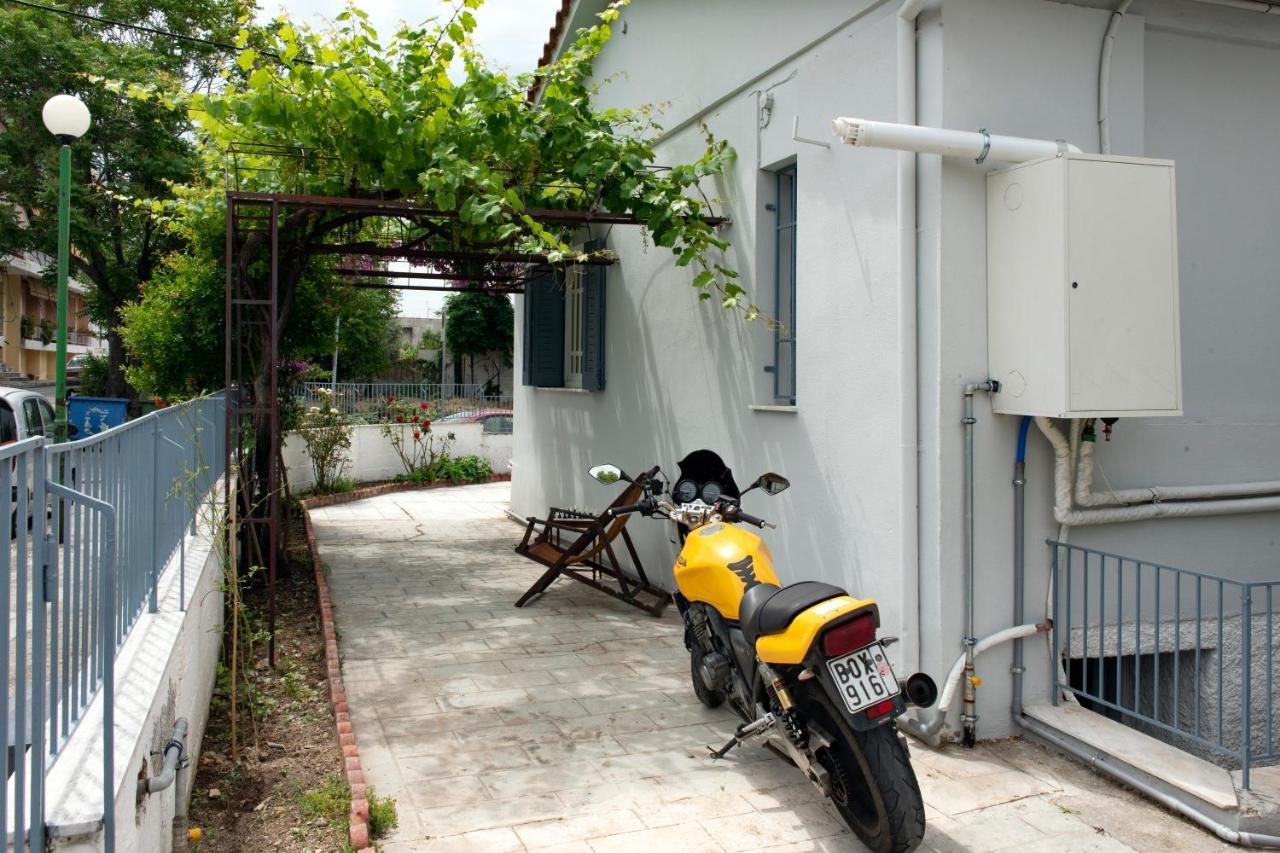 Met & Kas Corner Spacious House With Countryard Apartment Volos